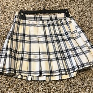 Plaid A-Line Skirt - Black and Cream